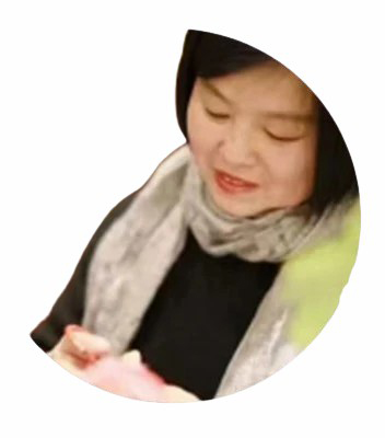 中国剪纸艺术家尹小红